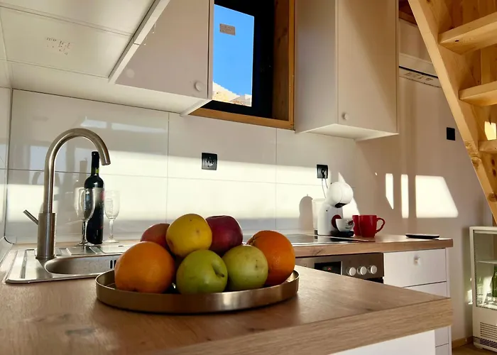 Vikendica Nomadova Koliba 度假居 Tvrdinici